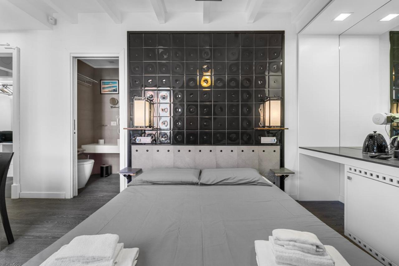 Ukiyo Suites And Rooms Cagliari Bagian luar foto