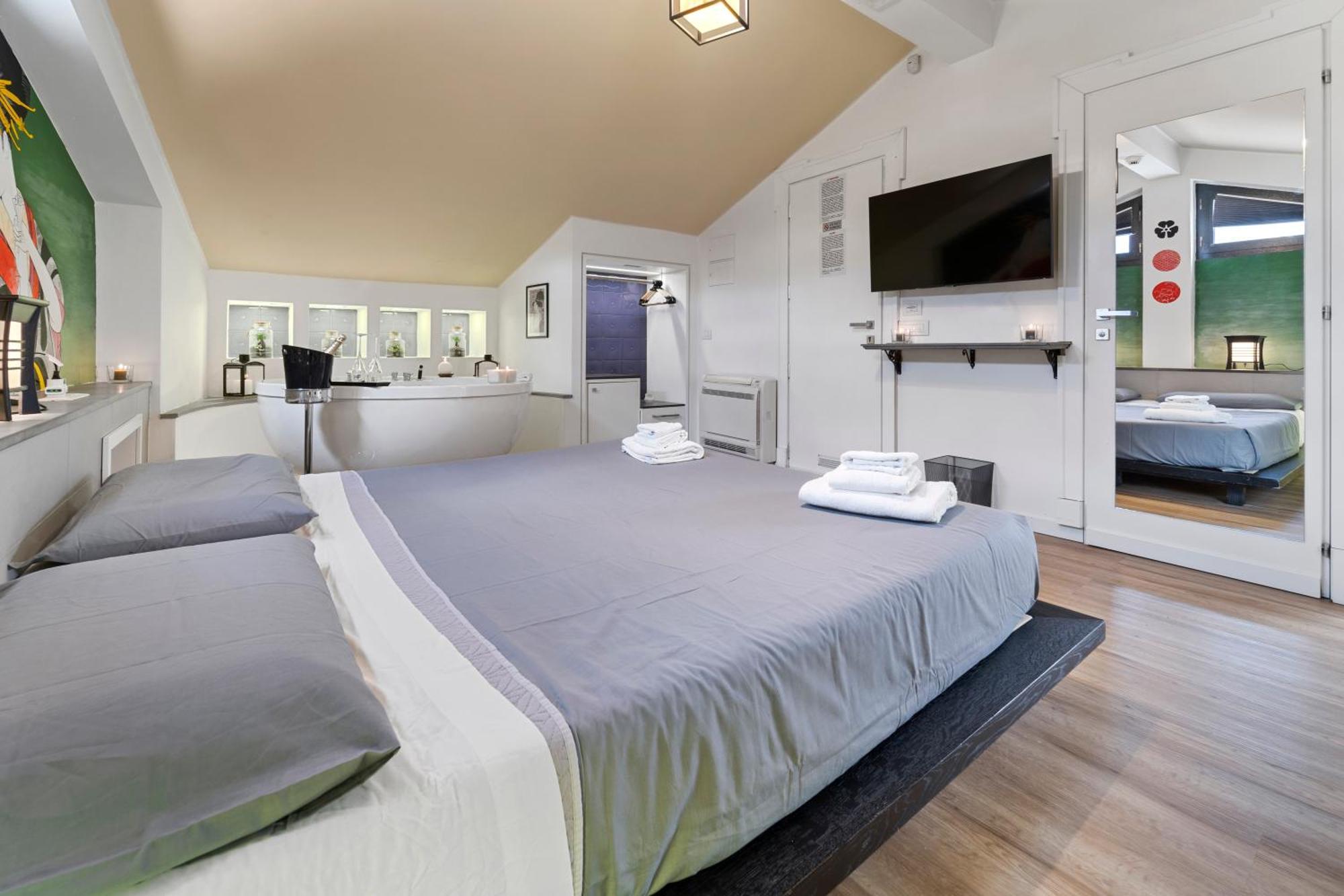 Ukiyo Suites And Rooms Cagliari Bagian luar foto