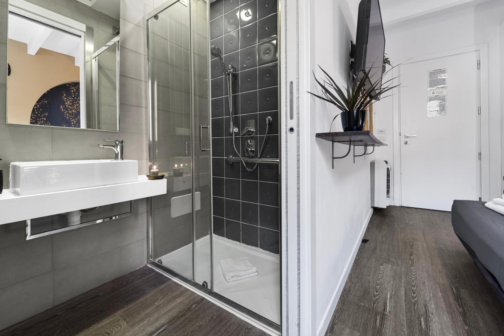 Ukiyo Suites And Rooms Cagliari Ruang foto